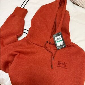 Under Armour Women’s Large Sweatshirt